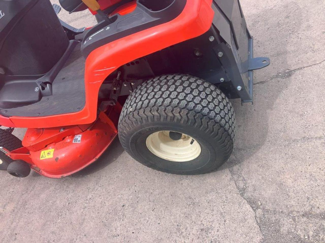 Baštenska kosačica Kubota GR1600-ID-II: slika 7