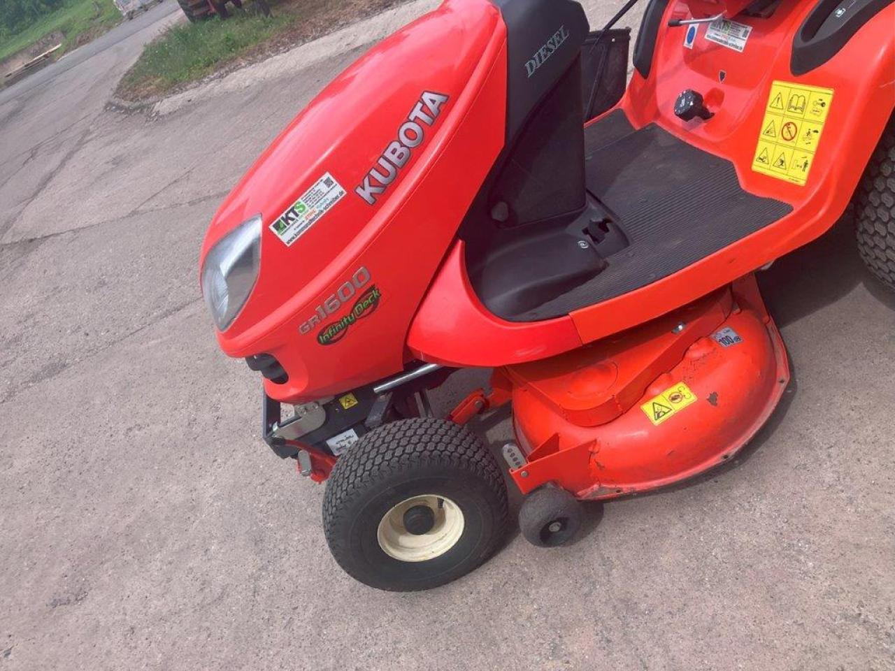 Baštenska kosačica Kubota GR1600-ID-II: slika 8