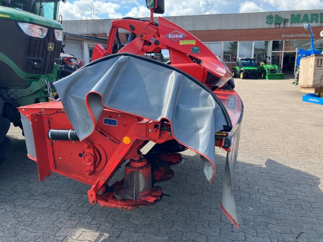 Kuhn FC9330D-RA - Kosačica: slika 2 Kuhn FC9330D-RA - Kosačica: slika 2