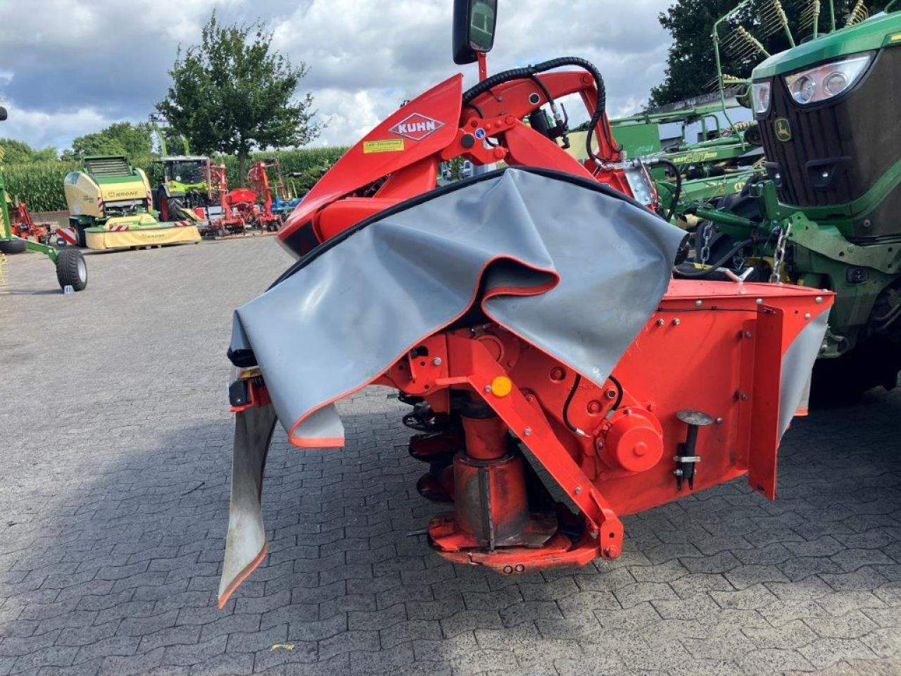 Kuhn FC9330D-RA - Kosačica: slika 4 Kuhn FC9330D-RA - Kosačica: slika 4