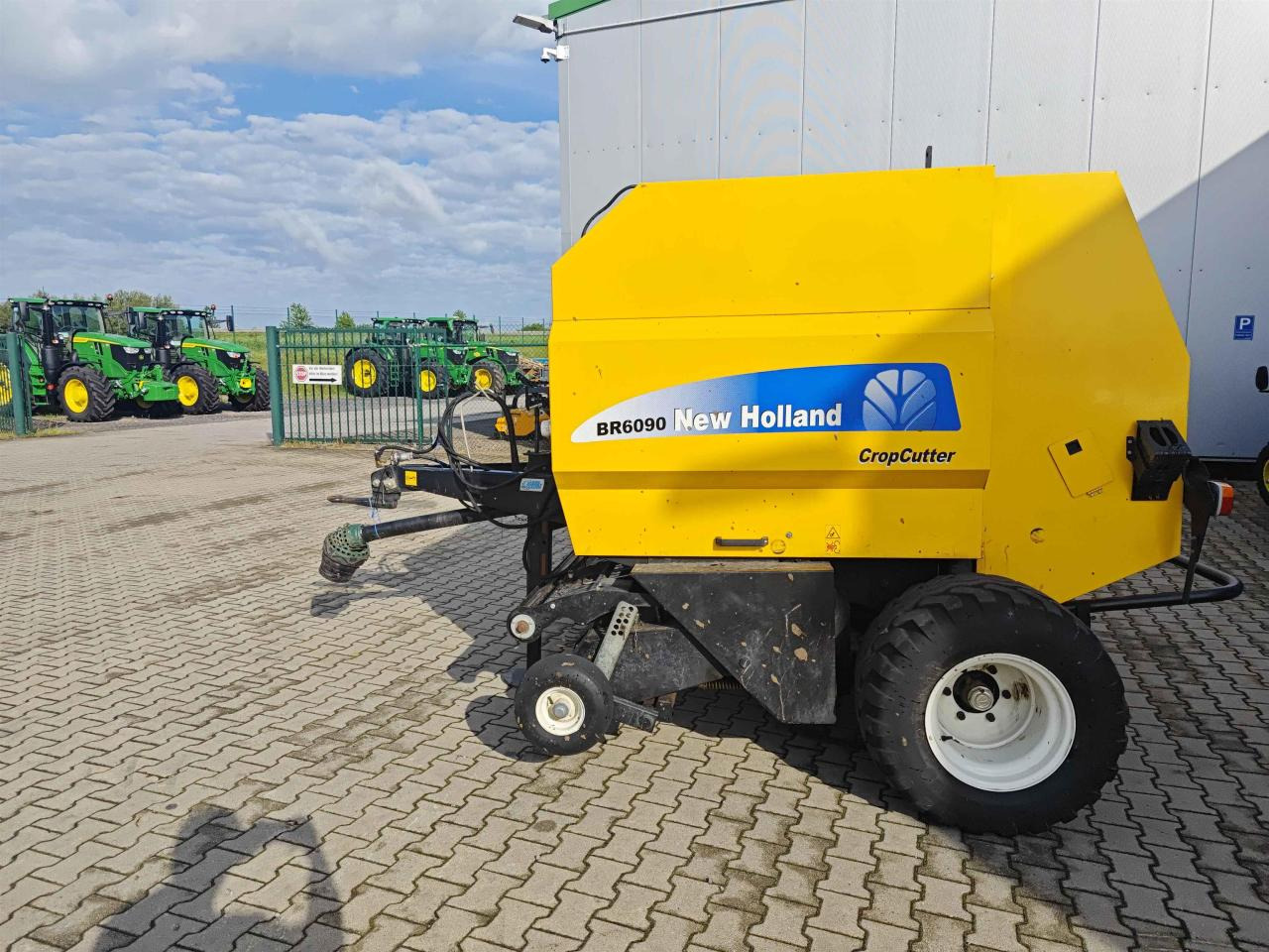 New Holland BR6090 - Balirka za okrugle bale: slika 2 New Holland BR6090 - Balirka za okrugle bale: slika 2