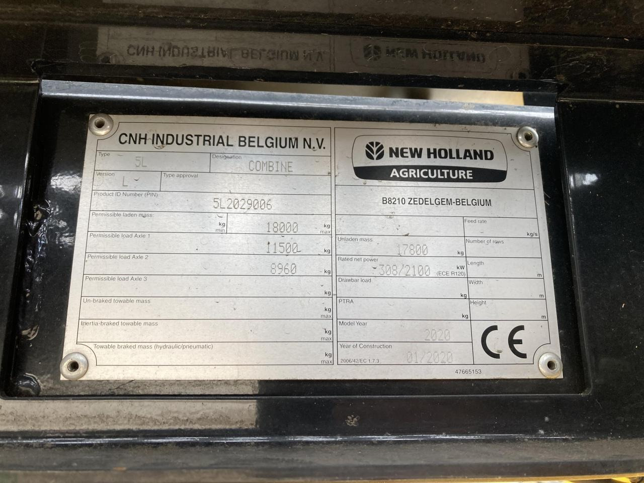 New Holland CX 8.90 - Kombinovani kombajn: slika 3 New Holland CX 8.90 - Kombinovani kombajn: slika 3
