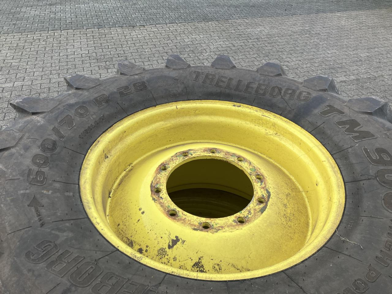 Trelleborg 600/70R28 & 650/85R38 - Guma za Poljoprivredna mašina: slika 3 Trelleborg 600/70R28 & 650/85R38 - Guma za Poljoprivredna mašina: slika 3