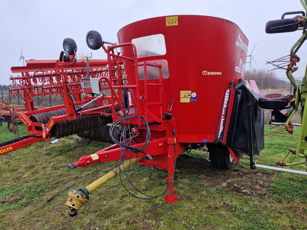 Trioliet Solomix 1-1000 ZK - Prikolica za mešanje stočne hrane: slika 1 Trioliet Solomix 1-1000 ZK - Prikolica za mešanje stočne hrane: slika 1