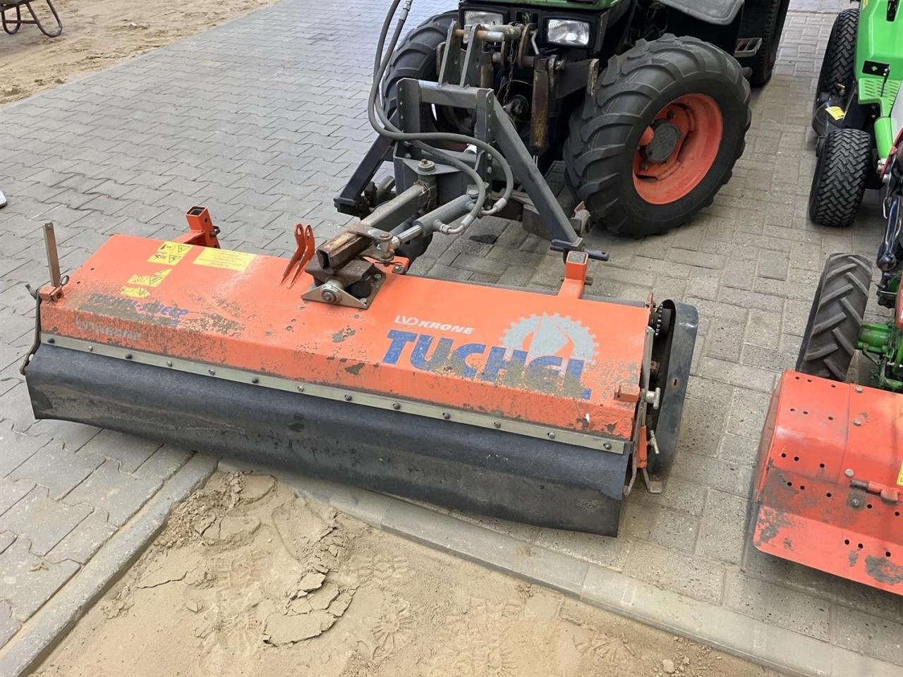 Tuchel Simplex 150 - Metle: slika 2 Tuchel Simplex 150 - Metle: slika 2