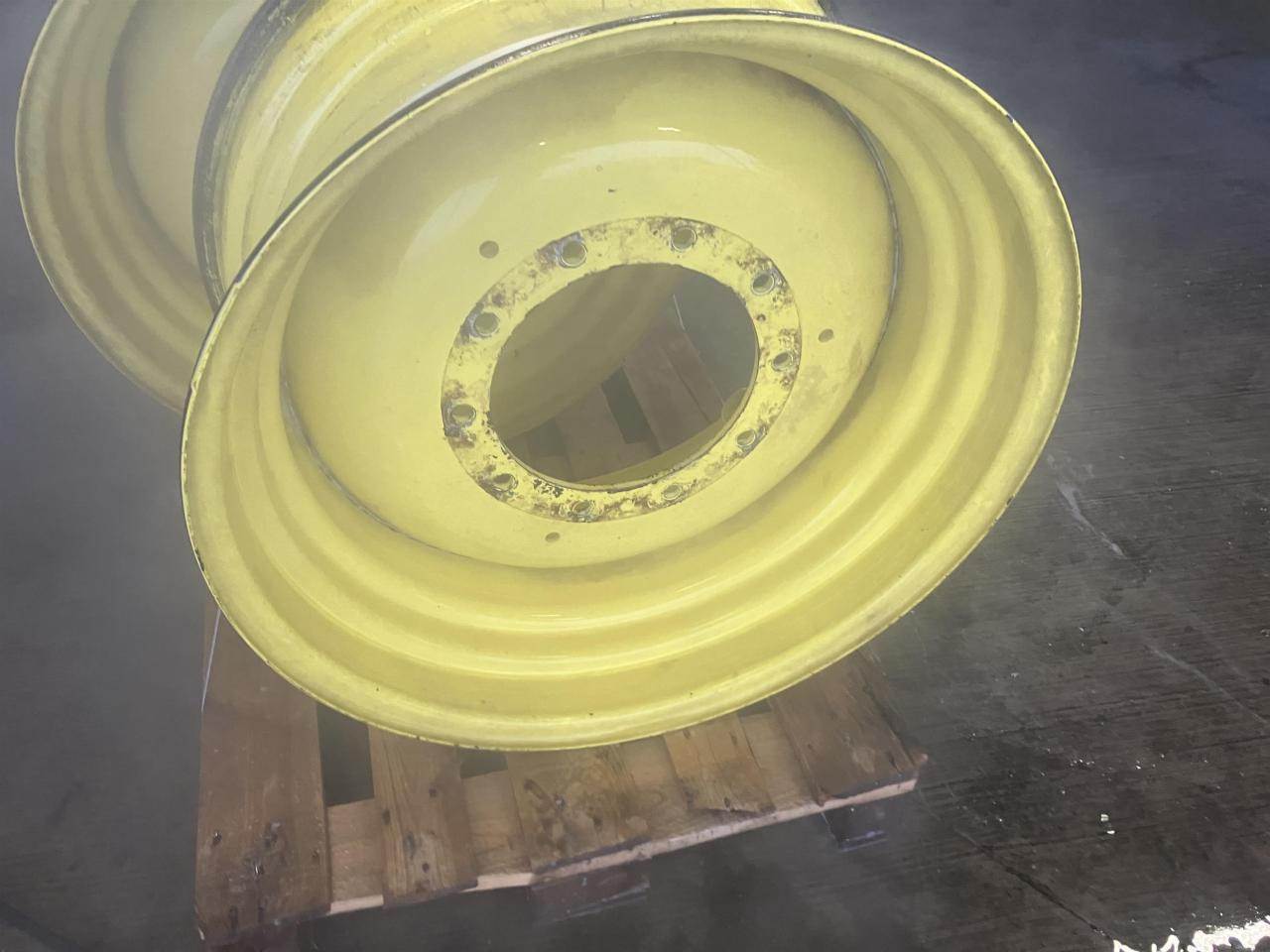 UNBEKANNT 16x30 - Felna za Poljoprivredna mašina: slika 2 UNBEKANNT 16x30 - Felna za Poljoprivredna mašina: slika 2