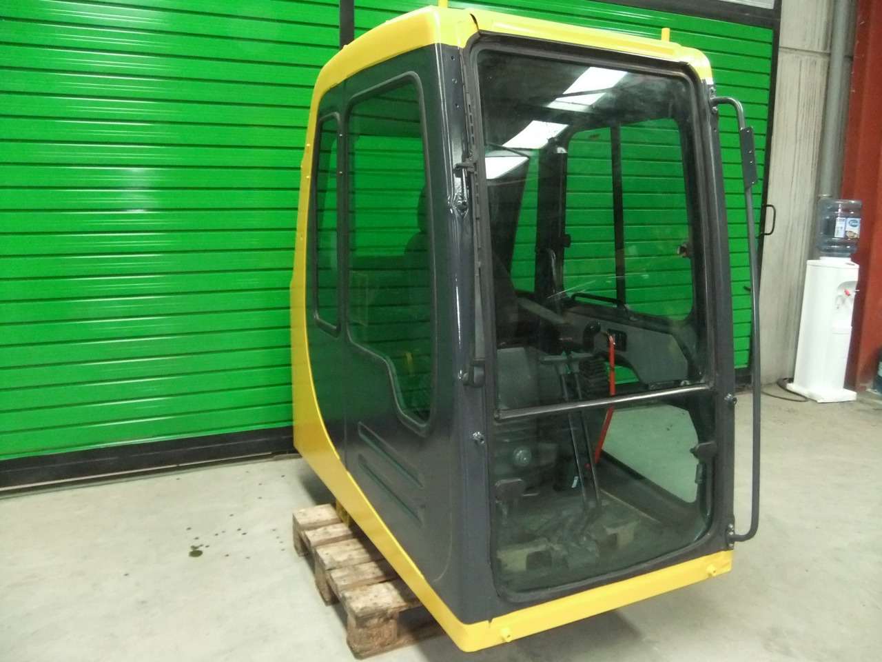 Cab EROPS KOMATSU PC340-6 - Kabina za Građevinska mašina: slika 4 Cab EROPS KOMATSU PC340-6 - Kabina za Građevinska mašina: slika 4