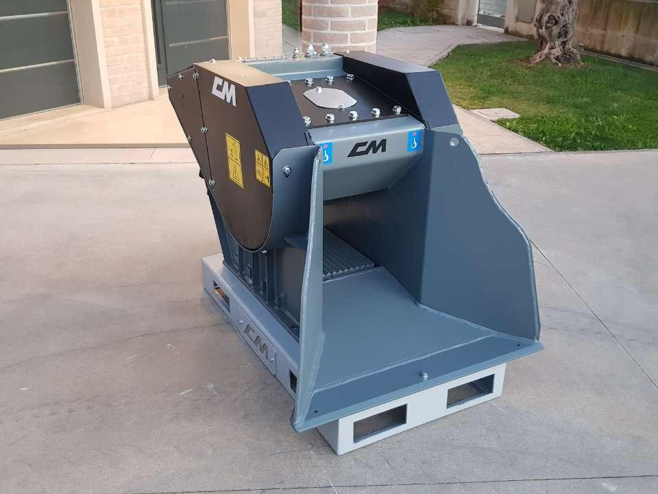 CM Crusher CBF-L 80 Crusher Bucket - Kašika za Mini utovarivač: slika 1 CM Crusher CBF-L 80 Crusher Bucket - Kašika za Mini utovarivač: slika 1