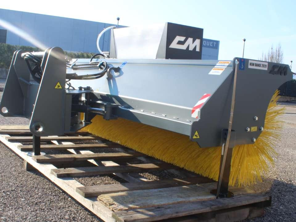 CM Crusher CSA 225 Angle Sweeper - Metle za Mini utovarivač: slika 2 CM Crusher CSA 225 Angle Sweeper - Metle za Mini utovarivač: slika 2