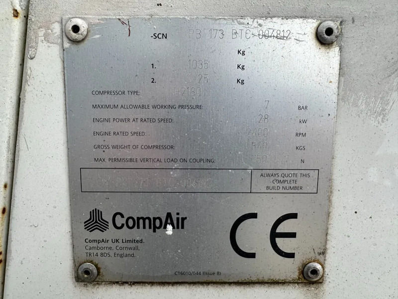 Compair H2180 Deutz 2.1 m3 / min 28 kW 7 Bar Mobiele Diesel Compressor met kenteken - Kompresor za vazduh: slika 3 Compair H2180 Deutz 2.1 m3 / min 28 kW 7 Bar Mobiele Diesel Compressor met kenteken - Kompresor za vazduh: slika 3