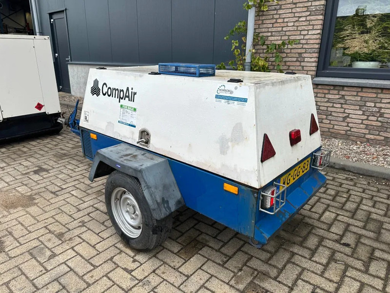 Compair H2180 Deutz 2.1 m3 / min 28 kW 7 Bar Mobiele Diesel Compressor met kenteken - Kompresor za vazduh: slika 5 Compair H2180 Deutz 2.1 m3 / min 28 kW 7 Bar Mobiele Diesel Compressor met kenteken - Kompresor za vazduh: slika 5