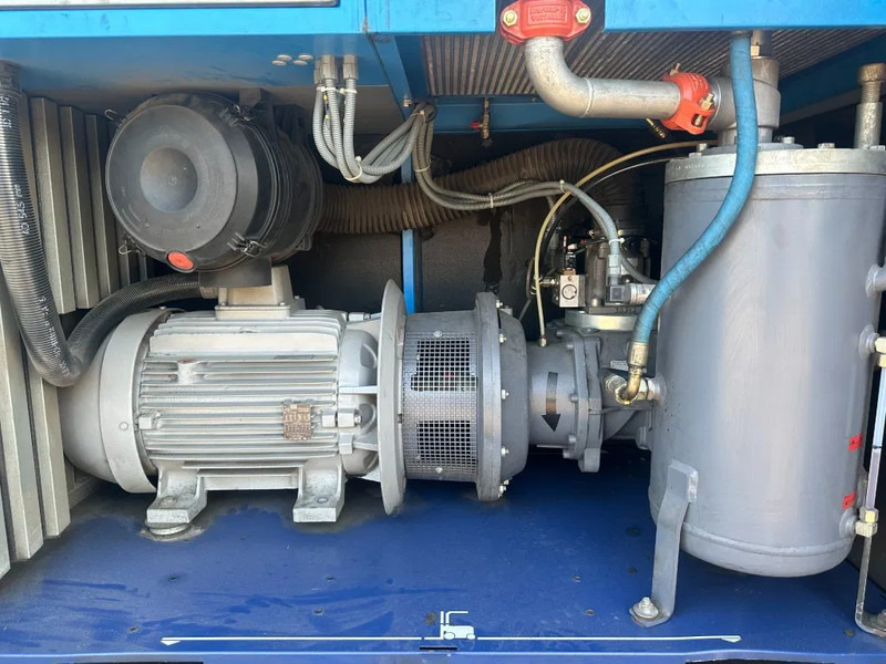 Compair L50 - 10A 45 kW 7.55 m3 / min 10 Bar Elektrische Schroefcompressor - Kompresor za vazduh: slika 3 Compair L50 - 10A 45 kW 7.55 m3 / min 10 Bar Elektrische Schroefcompressor - Kompresor za vazduh: slika 3