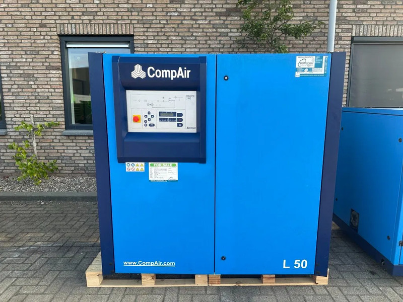 Compair L50 - 10A 45 kW 7.55 m3 / min 10 Bar Elektrische Schroefcompressor - Kompresor za vazduh: slika 1 Compair L50 - 10A 45 kW 7.55 m3 / min 10 Bar Elektrische Schroefcompressor - Kompresor za vazduh: slika 1
