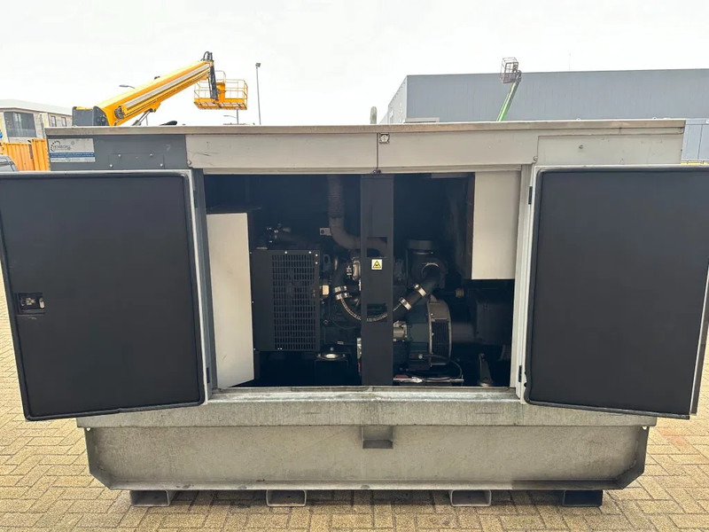 Set generatora Europower EPUS44TDE Kubota Leroy Somer 44 kVA Supersilent Rental generatorset 2018 !: slika 18