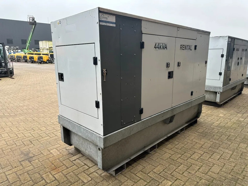 Set generatora Europower EPUS44TDE Kubota Leroy Somer 44 kVA Supersilent Rental generatorset 2018 !: slika 13
