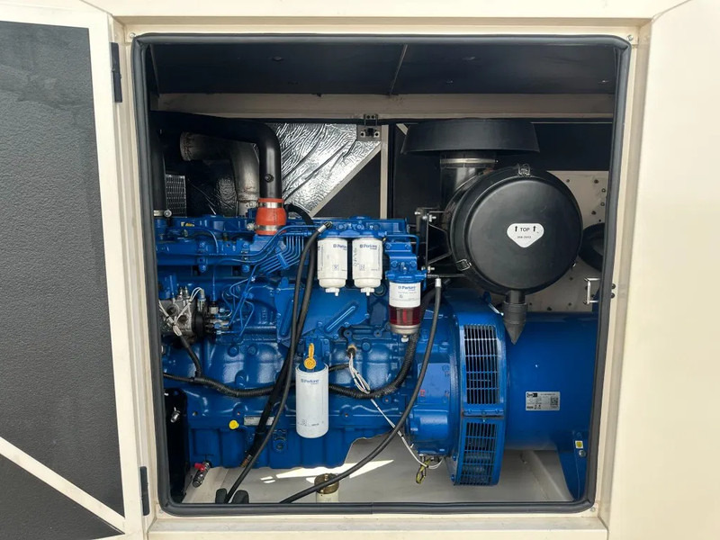 FG Wilson P220-3 Perkins 220 kVA Silent generatorset as New ! - Set generatora: slika 3 FG Wilson P220-3 Perkins 220 kVA Silent generatorset as New ! - Set generatora: slika 3