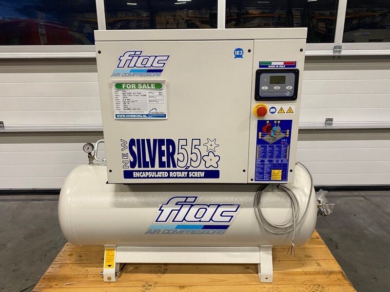 Fiac NewSilver 5.5 / 200 Silent 4 kW 450 L / min 10 Bar Elektrische Schroefcompressor met ketel - Kompresor za vazduh: slika 2 Fiac NewSilver 5.5 / 200 Silent 4 kW 450 L / min 10 Bar Elektrische Schroefcompressor met ketel - Kompresor za vazduh: slika 2