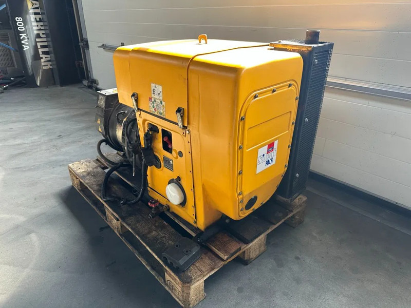 Hatz 2L41C Stamford 17.5 kVA Silentpack generatorset - Set generatora: slika 5 Hatz 2L41C Stamford 17.5 kVA Silentpack generatorset - Set generatora: slika 5