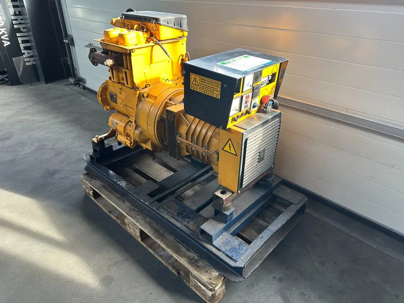 Set generatora Hatz 2M41 15 kVA generatorset: slika 9 Set generatora Hatz 2M41 15 kVA generatorset: slika 9