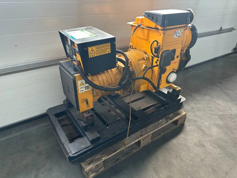 Set generatora Hatz 2M41 15 kVA generatorset: slika 10 Set generatora Hatz 2M41 15 kVA generatorset: slika 10