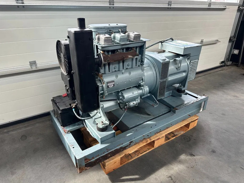 Set generatora Hatz 3M40L Mecc Alte Spa 40 kVA generatorset ex Emergency ! 22 hours !: slika 10
