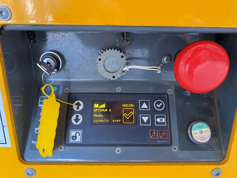 Haulotte Optimum 8 Elektrische Schaarhoogwerker 7.8 meter werkhoogte als nieuw ! 28 uur ! - Lift u obliku makaza: slika 5 Haulotte Optimum 8 Elektrische Schaarhoogwerker 7.8 meter werkhoogte als nieuw ! 28 uur ! - Lift u obliku makaza: slika 5