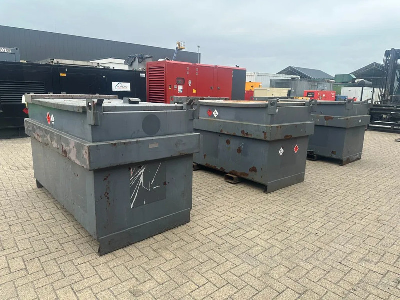 Rezervoar za skladištenje IBC Steenbergen Kiwa IBC 2000 liter dieseltank met handpomp Milieutank: slika 12 Rezervoar za skladištenje IBC Steenbergen Kiwa IBC 2000 liter dieseltank met handpomp Milieutank: slika 12