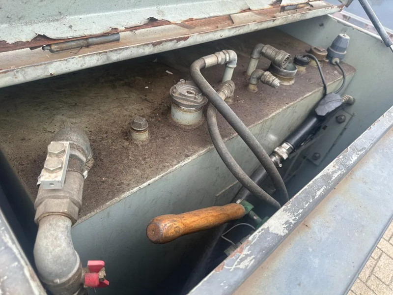 Rezervoar za skladištenje IBC Steenbergen Kiwa IBC 2000 liter dieseltank met handpomp Milieutank: slika 6 Rezervoar za skladištenje IBC Steenbergen Kiwa IBC 2000 liter dieseltank met handpomp Milieutank: slika 6