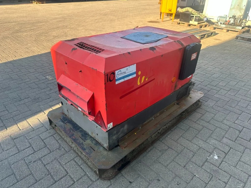 Kompresor za vazduh Ingersoll Rand 720 R1051SF Kubota D1005 Diesel Compressor 2000 L / min 17.5 kW 8.6 Bar: slika 12 Kompresor za vazduh Ingersoll Rand 720 R1051SF Kubota D1005 Diesel Compressor 2000 L / min 17.5 kW 8.6 Bar: slika 12