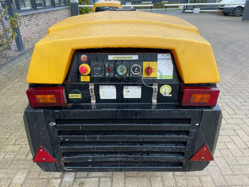 Kaeser M27 Kubota 2,7 m3 / min 7 Bar 18 kW Mobiele Silent Diesel Compressor - Kompresor za vazduh: slika 2 Kaeser M27 Kubota 2,7 m3 / min 7 Bar 18 kW Mobiele Silent Diesel Compressor - Kompresor za vazduh: slika 2