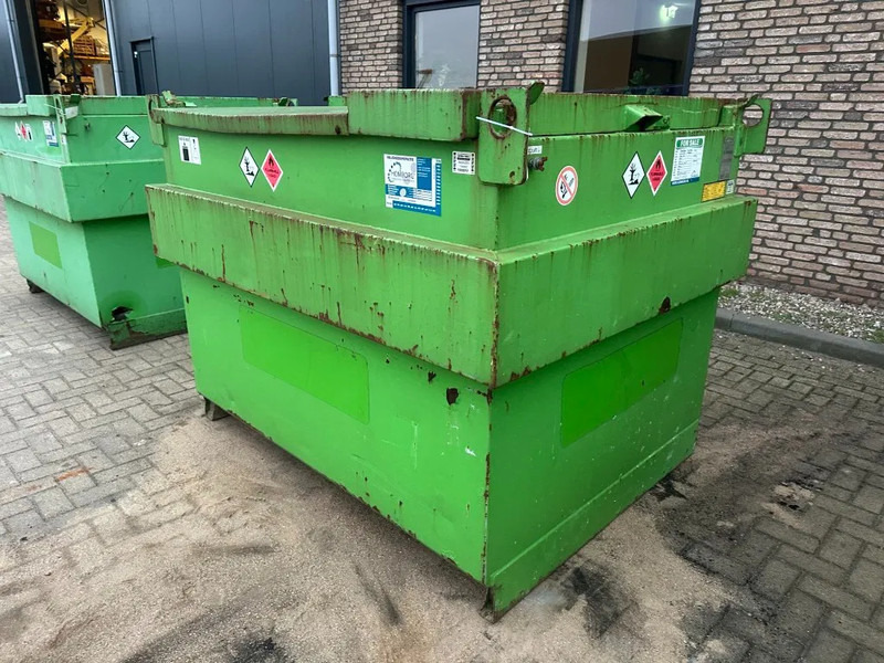 Kiwa IBC Steenbergen 2000 liter Dieseltank met handpomp Milieutank - Rezervoar za skladištenje: slika 2 Kiwa IBC Steenbergen 2000 liter Dieseltank met handpomp Milieutank - Rezervoar za skladištenje: slika 2