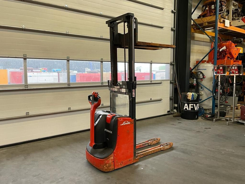 Slagač Linde D08 Stapelaar 1.8 ton 210 cm Hefhoogte Stapelaar: slika 14 Slagač Linde D08 Stapelaar 1.8 ton 210 cm Hefhoogte Stapelaar: slika 14