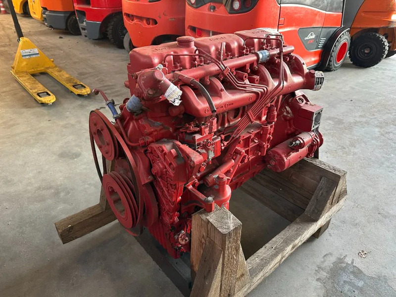 MAN D 0226 M 66 kW / 90 PK 6 cilinder diesel engine parts - Motor za Oprema za rukovanje materijalima: slika 2 MAN D 0226 M 66 kW / 90 PK 6 cilinder diesel engine parts - Motor za Oprema za rukovanje materijalima: slika 2