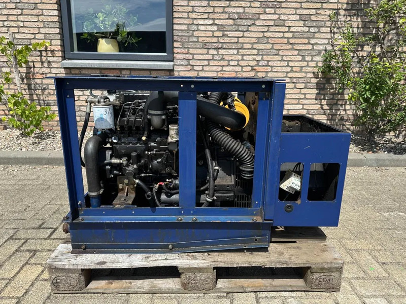 Mitsubishi S4Q2 Stamford 20 kVA marine generatorset - Set generatora: slika 3 Mitsubishi S4Q2 Stamford 20 kVA marine generatorset - Set generatora: slika 3