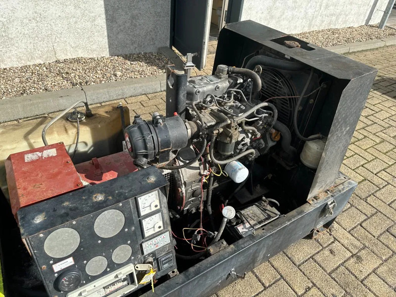 Pramac Yanmar 3TNE88-PG Mecc Alte Spa 15 kVA Silent generatorset - Set generatora: slika 5 Pramac Yanmar 3TNE88-PG Mecc Alte Spa 15 kVA Silent generatorset - Set generatora: slika 5