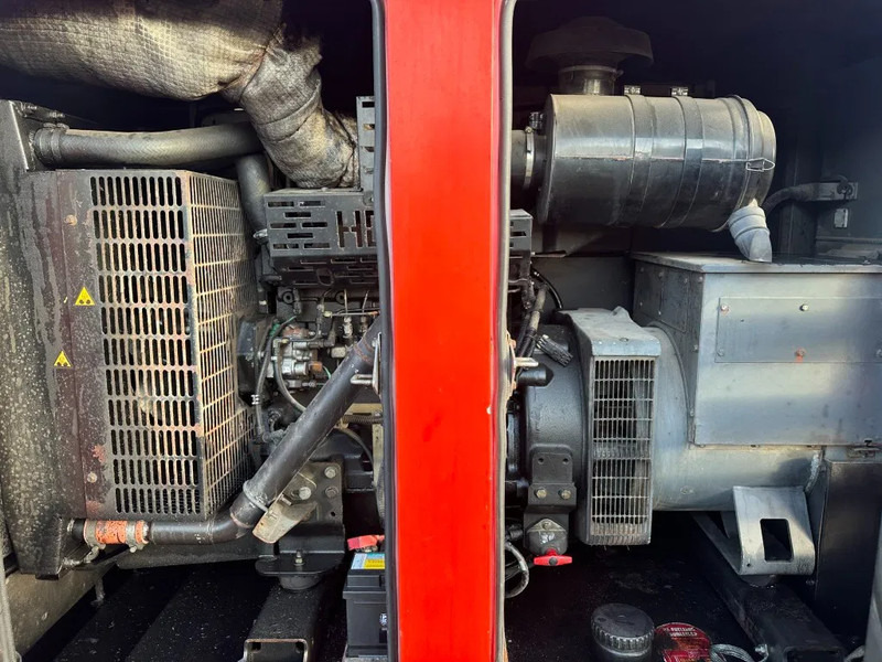Set generatora SDMO R110 C3 John Deere Leroy Somer 110 kVA Silent Rental generatorset Stage 3A: slika 7