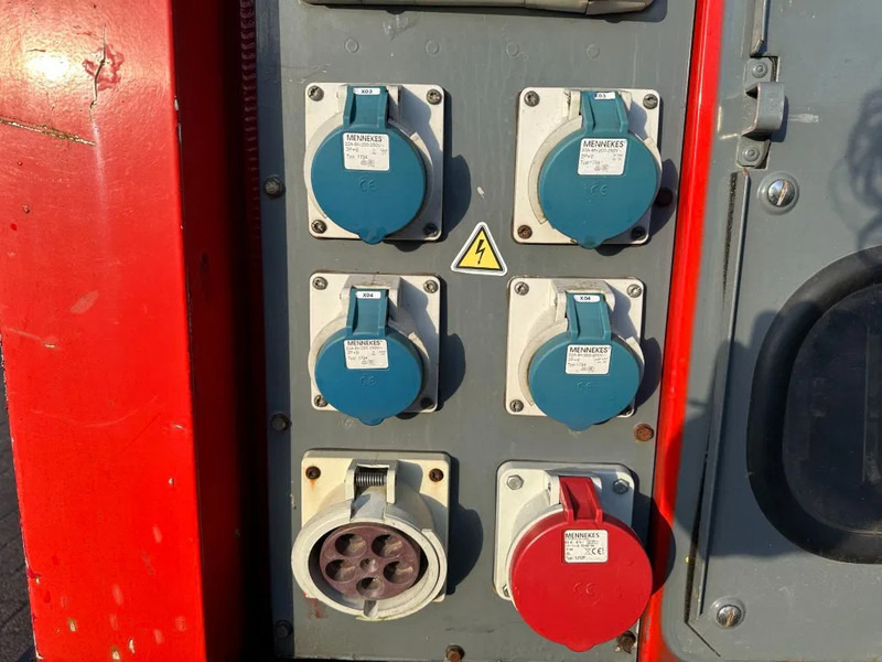 Set generatora SDMO R110 C3 John Deere Leroy Somer 110 kVA Silent Rental generatorset Stage 3A: slika 8