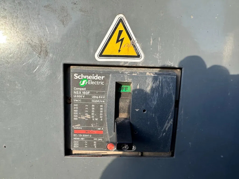 Set generatora SDMO R110 C3 John Deere Leroy Somer 110 kVA Silent Rental generatorset Stage 3A: slika 11