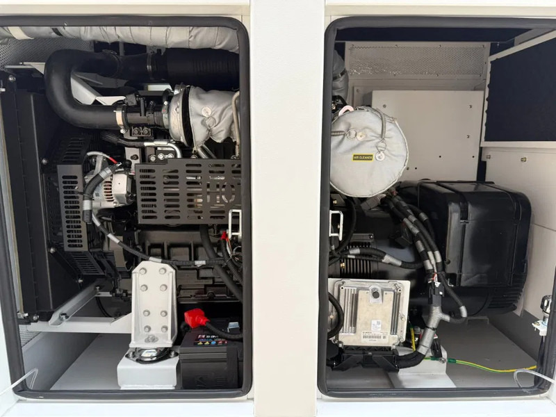 Yanmar Stage 5 Yanmar 45 kVA Silent Rental generatorset - Set generatora: slika 4 Yanmar Stage 5 Yanmar 45 kVA Silent Rental generatorset - Set generatora: slika 4