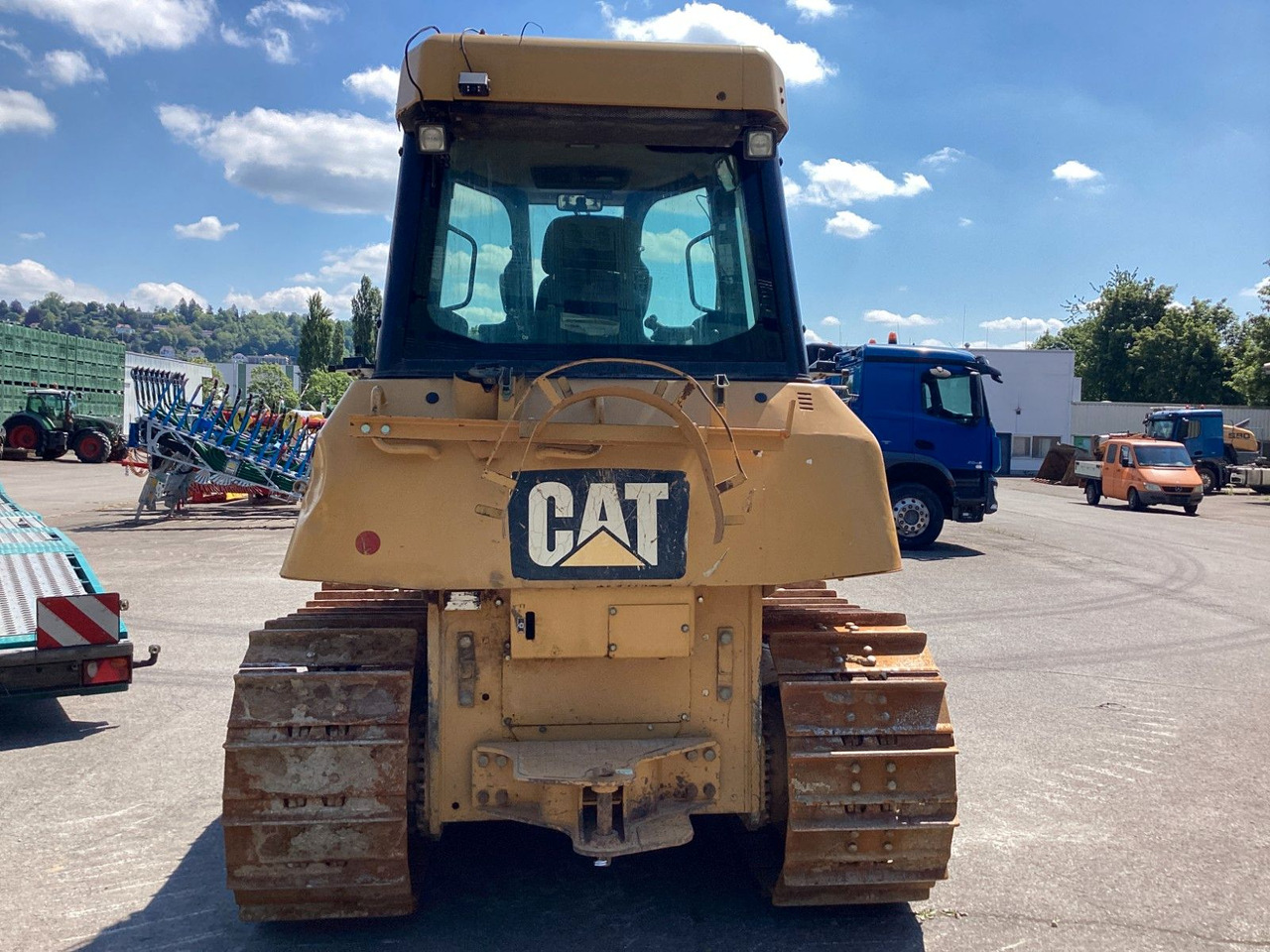 CAT D6K XL 6-Wege Schild 3,0m LW60% Klima - Buldožer: slika 4 CAT D6K XL 6-Wege Schild 3,0m LW60% Klima - Buldožer: slika 4