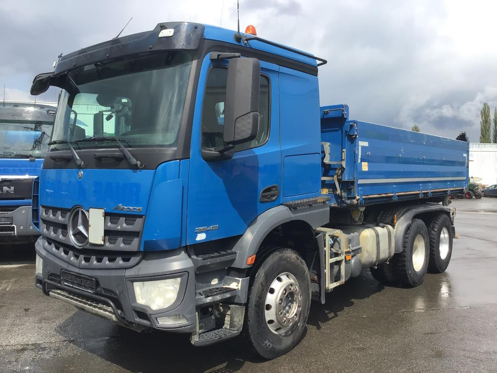 Mercedes Benz Arocs 2643 6×4 Euro 6 - Istovarivač: slika 1 Mercedes Benz Arocs 2643 6×4 Euro 6 - Istovarivač: slika 1