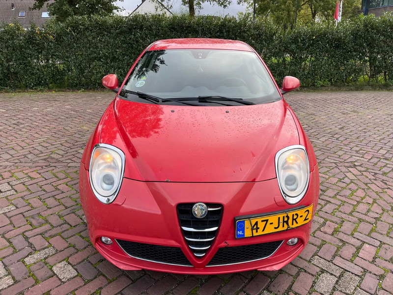 Alfa Romeo MiTo 1.4 T - Hečbek: slika 3 Alfa Romeo MiTo 1.4 T - Hečbek: slika 3