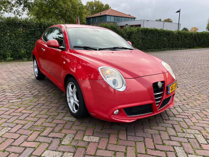 Alfa Romeo MiTo 1.4 T - Hečbek: slika 4 Alfa Romeo MiTo 1.4 T - Hečbek: slika 4