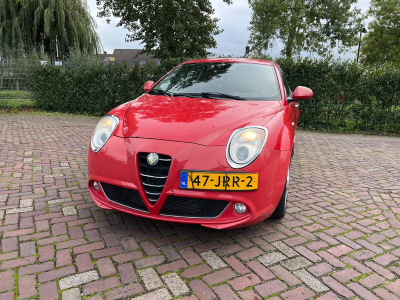 Alfa Romeo MiTo 1.4 T - Hečbek: slika 2 Alfa Romeo MiTo 1.4 T - Hečbek: slika 2