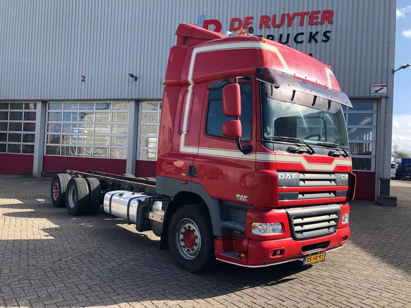 DAF CF 85 FAN CF 85.410 EURO 5 - Kamion sa golom šasijom i zatvorenom kabinom: slika 1 DAF CF 85 FAN CF 85.410 EURO 5 - Kamion sa golom šasijom i zatvorenom kabinom: slika 1