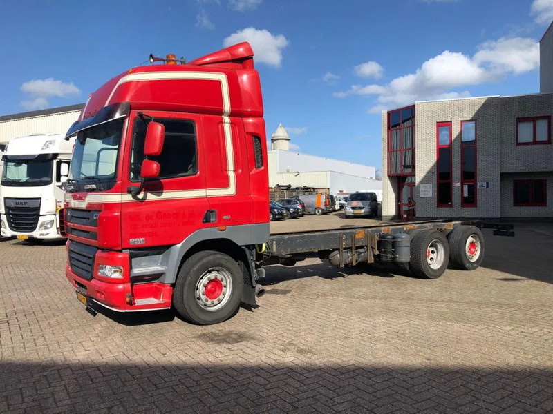 DAF CF 85 FAN CF 85.410 EURO 5 - Kamion sa golom šasijom i zatvorenom kabinom: slika 4 DAF CF 85 FAN CF 85.410 EURO 5 - Kamion sa golom šasijom i zatvorenom kabinom: slika 4