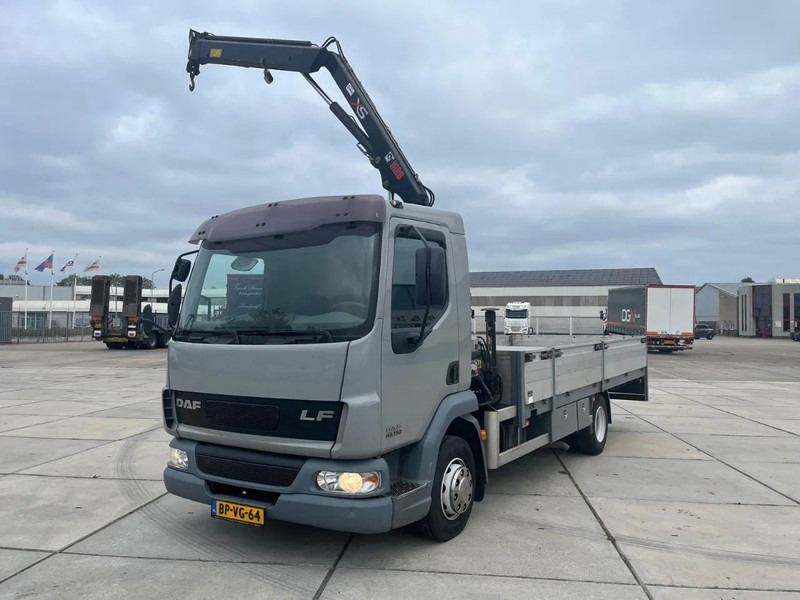 DAF LF 45 FA - Kamion sa dizalicom, Kamion sa tovarnim sandukom: slika 1 DAF LF 45 FA - Kamion sa dizalicom, Kamion sa tovarnim sandukom: slika 1