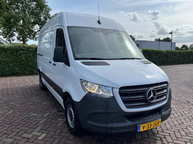 Mercedes-Benz Sprinter 317 1.9 CDI L2H1 - Furgon, Dostavno vozilo sa duplom kabinom: slika 4 Mercedes-Benz Sprinter 317 1.9 CDI L2H1 - Furgon, Dostavno vozilo sa duplom kabinom: slika 4