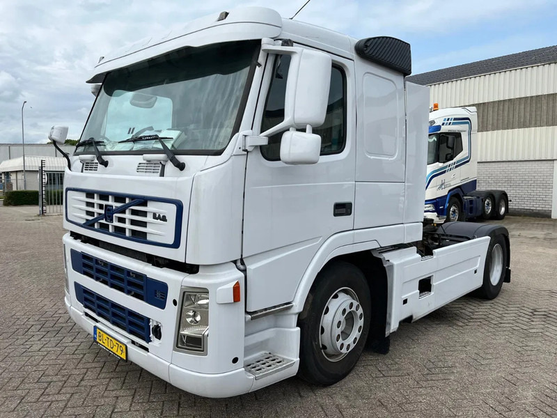 Volvo FM 9 MOTOR DEFECT (motor start wel maar kan niet rijden) - Tegljač: slika 1 Volvo FM 9 MOTOR DEFECT (motor start wel maar kan niet rijden) - Tegljač: slika 1