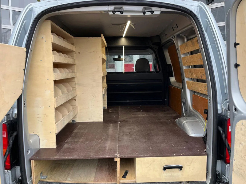 Mali kombi Volkswagen Caddy: slika 12